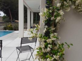 Pin D'Epice, hotel v destinaci Balaruc-les-Bains