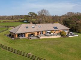 Y Dorlan, hotel in Cardigan