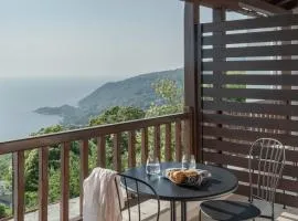 Om Living Pelion