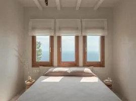 Om Living Pelion