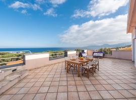 Holiday home in Cala Gonone Nuoro Provinz 40363，位于卡拉古诺内的酒店