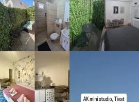 AK mini studio u centru