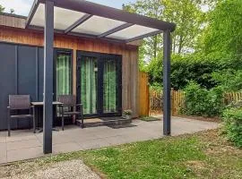 Nice Home In Heinkenszand With Wifi