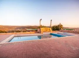 Ain Al-Tanour Restaurants and Cabins