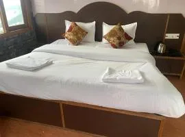 Hotel Sita Inn Near Mall Road - free wifi and mountain view