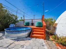Pool, Deck, Fire-Pit - 5 min to UofA & Downtown