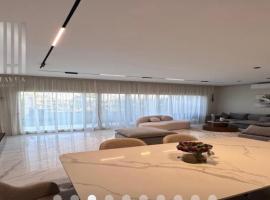 Twin house, ξενοδοχείο σε 6th Of October