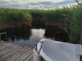 Pfahlbau Sunset I Toplage Elektroboot inklusive