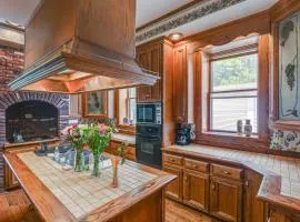 Walk to Lawrenceburg Square Home for Large Groups