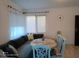 Къща за гости НИКА, casa de campo em Kavarna