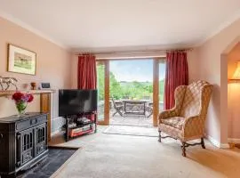 Cwmfron House