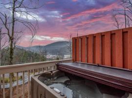 Cozy dwntwn chalet with mtn view GSMNP near Aquarium, Skiresort in Gatlinburg