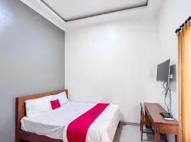 RedDoorz Syariah near Suncity Waterpark Sidoarjo