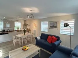 Modern Stay - Walk to Everything 4