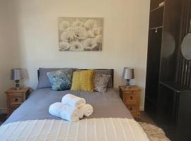 Cozy Studio Newly Furnished，位于科尔切斯特的酒店