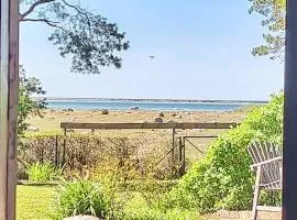 4 person holiday home in KLINTEHAMN