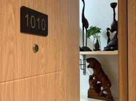 Sunrise Loft, capsule hotel sa Sampong