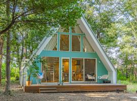 ALOHA GLAMPING RESORT Sakai, luxusn&iacute; kemp v destinaci Sakai