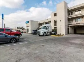 Motel 6 Bell Gardens, CA - Los Angeles