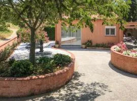 1 Bedroom Gorgeous Home In Rodès