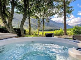 Brandy Cottage - Ukc6855, hotel v destinaci Millton of Clova