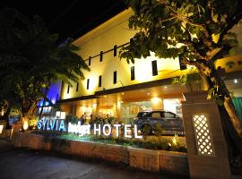 Sylvia Hotel Budget, hotel perto de Aeroporto Internacional de El Tari - KOE, Kupang