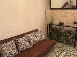 Cofrecito Room