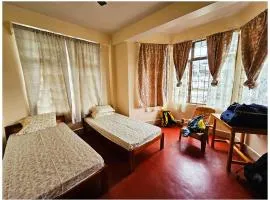 Hotel Miravin Bed and Breakfast Shillong Near Jackson Trace Road - Crinoline Falls - Free Parking and Free Wi-Fi Facilities - Best Hotel In Shilong