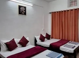 Holiday Apartments & Homestay