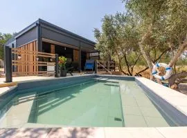 Stunning Home In Tkon