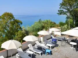 Pet Friendly Apartment In Parghelia