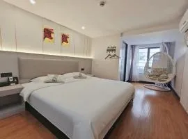 Longchen Hotel