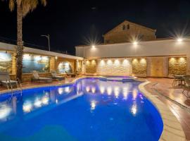 Hotel Ain benian, hotel in Alger