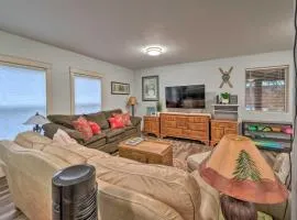 McCall Cabin w AC Firepit Hot Tub and Kayaks