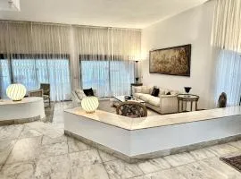 Villa Retreat Pool, Space and Guaranteed Tranquility