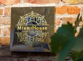 MiamiHouse Essential Suite