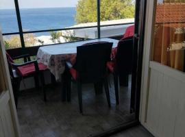 Kapiton 2, hotel in Jelsa