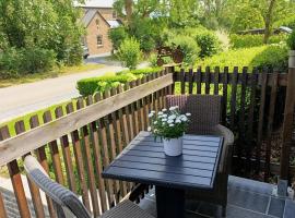Chez les Petits, hotel v destinaci Rochefort