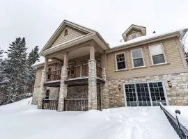 Chateau Val-des-Lacs Absolute luxury by the lake