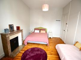 Les Suites Fisel, hotel v destinaci Rostrenen
