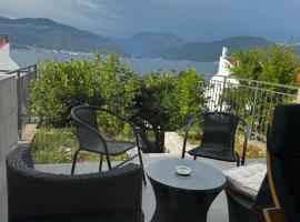 Dream View, hotel com estacionamento em Kra&scaron;ići
