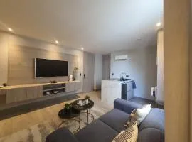 Moderna suite frente al lago cerca a la playa