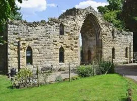 The Low Lodge