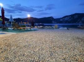 Casa David Andrei Dubova、ドゥボバのヴィラ