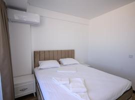 Miraky Beach, hotel v destinaci Văleni