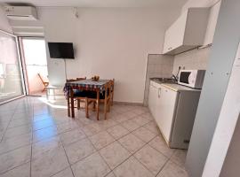 Apartmani Dorana: Vrsi şehrinde bir otel