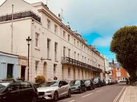 Elegant Double Room in Historic Georgian Lewes Townhouse