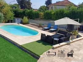 Le Petit Cocon - Parking privé - Lyon Sud, hotell i Vénissieux
