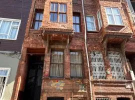 i1 Historic House Hotel with Gorgeous View