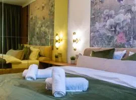 The Royal Palace Luxury Suite by Sattal